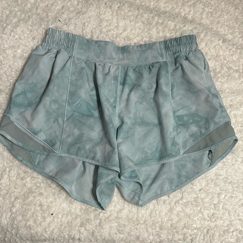 Lululemon Hotty Hot High Rise Lined Shorts